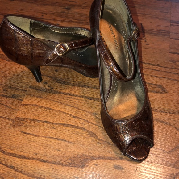 High heels - Picture 2 of 3